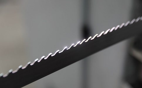 衡水双金属带锯条产生切削噪音的原因具体有哪些？